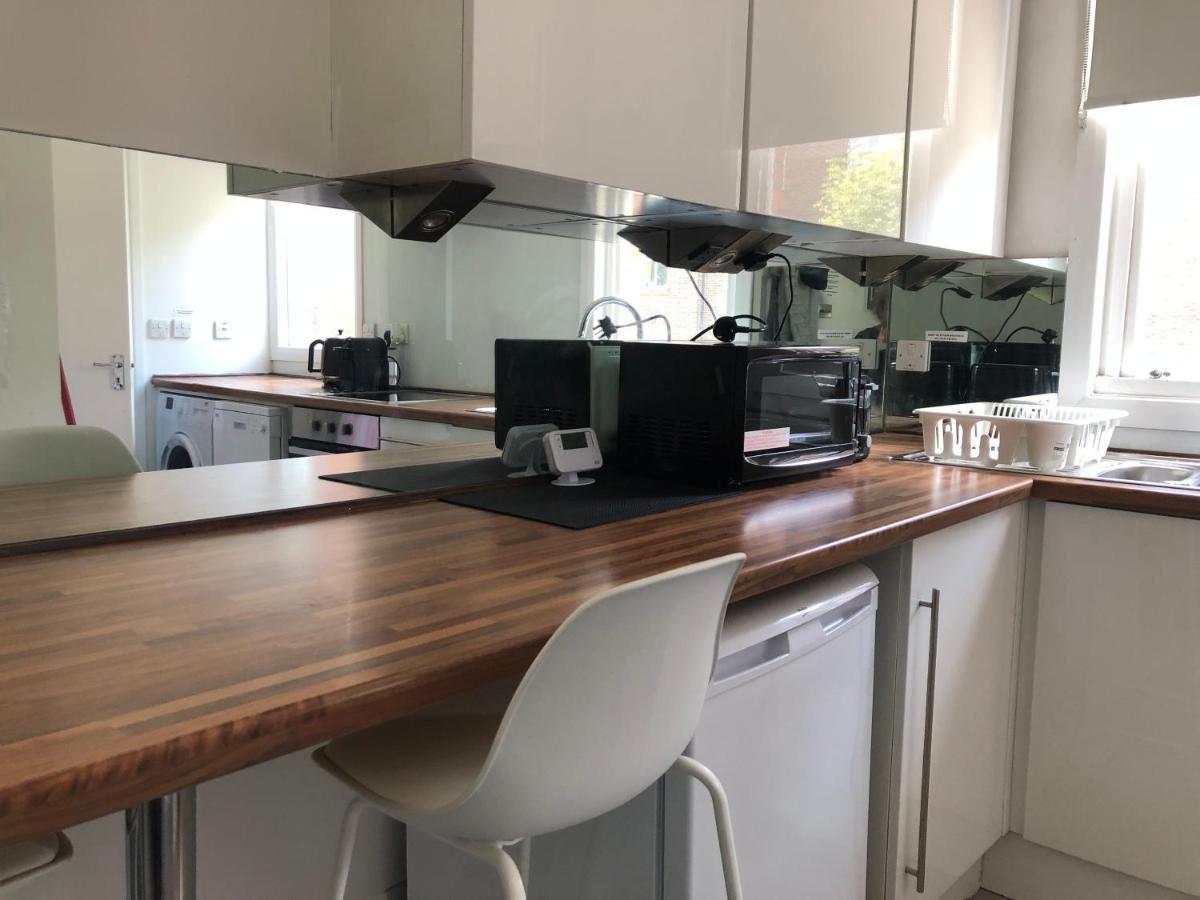 Bright Chiswick Apartment - Great Location London Ngoại thất bức ảnh