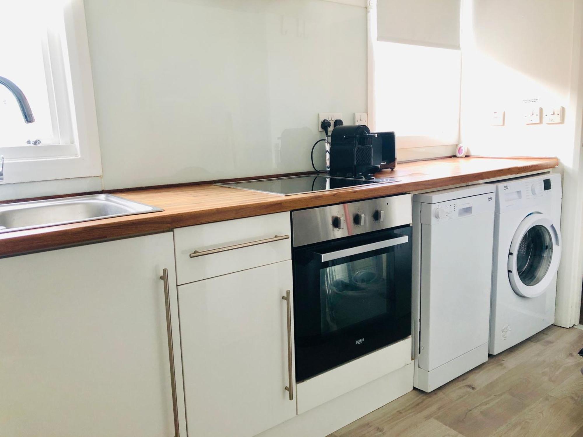 Bright Chiswick Apartment - Great Location London Ngoại thất bức ảnh