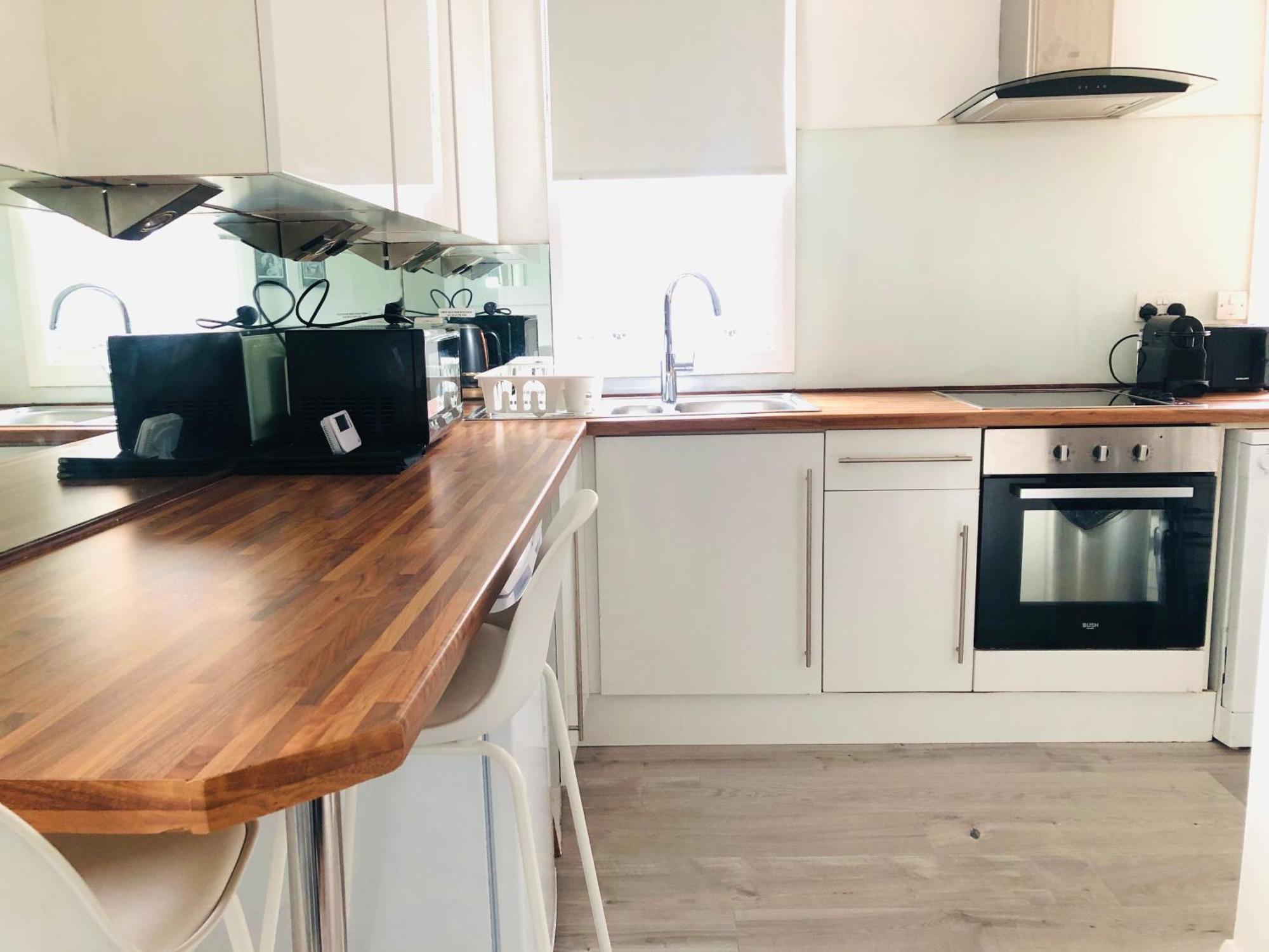 Bright Chiswick Apartment - Great Location London Ngoại thất bức ảnh