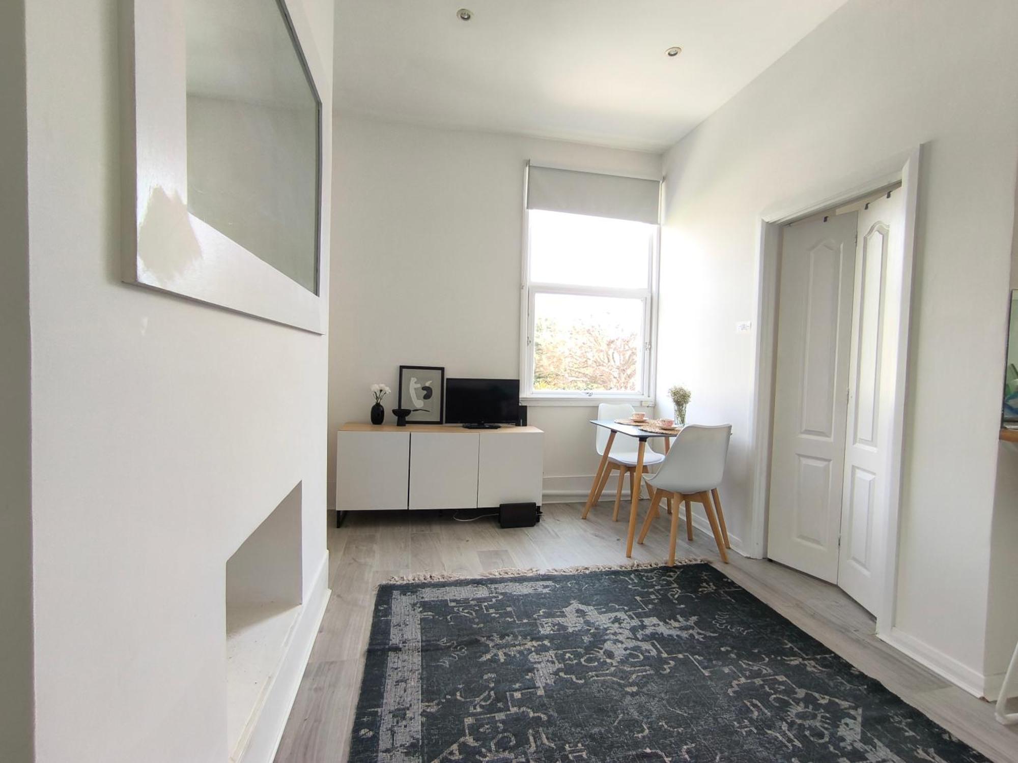 Bright Chiswick Apartment - Great Location London Ngoại thất bức ảnh
