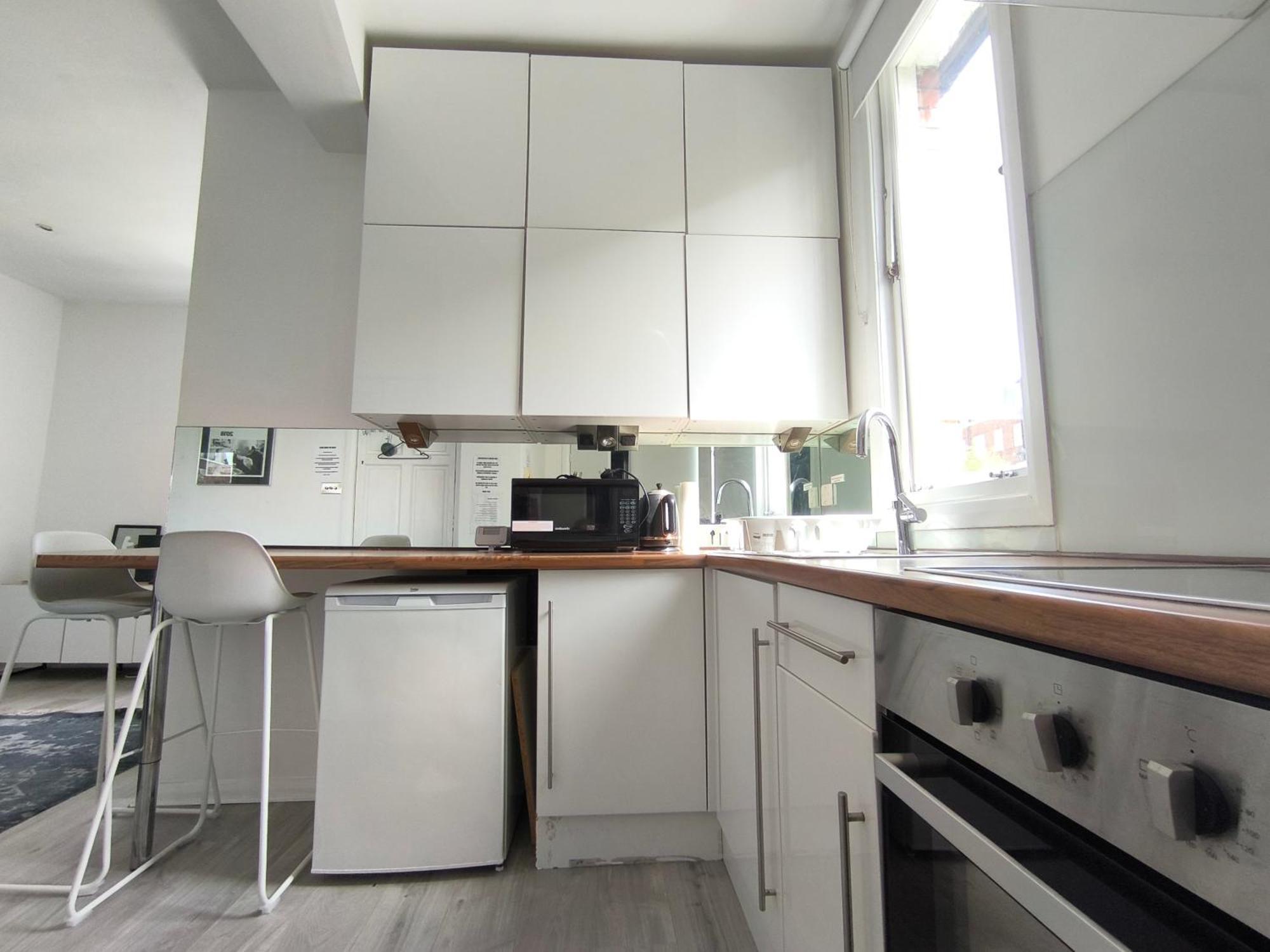 Bright Chiswick Apartment - Great Location London Ngoại thất bức ảnh